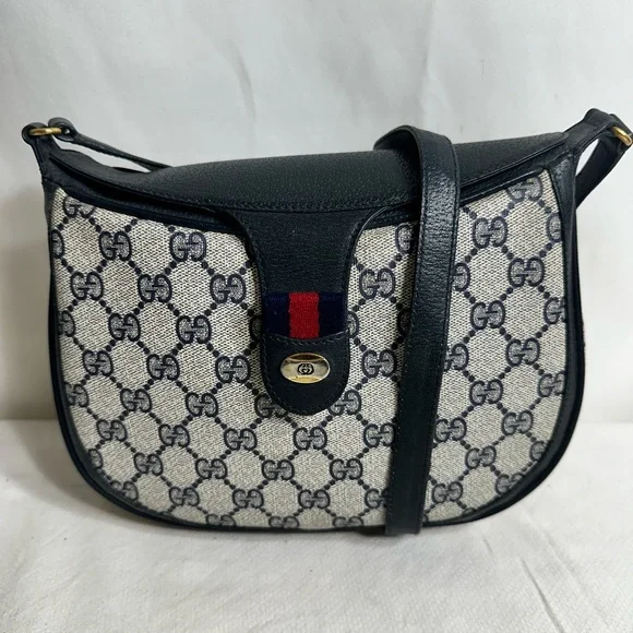 Gucci Shoulder Bag - Picture 1 of 10